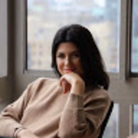 Meet your Posher, Caroline - Picture 1 of 1